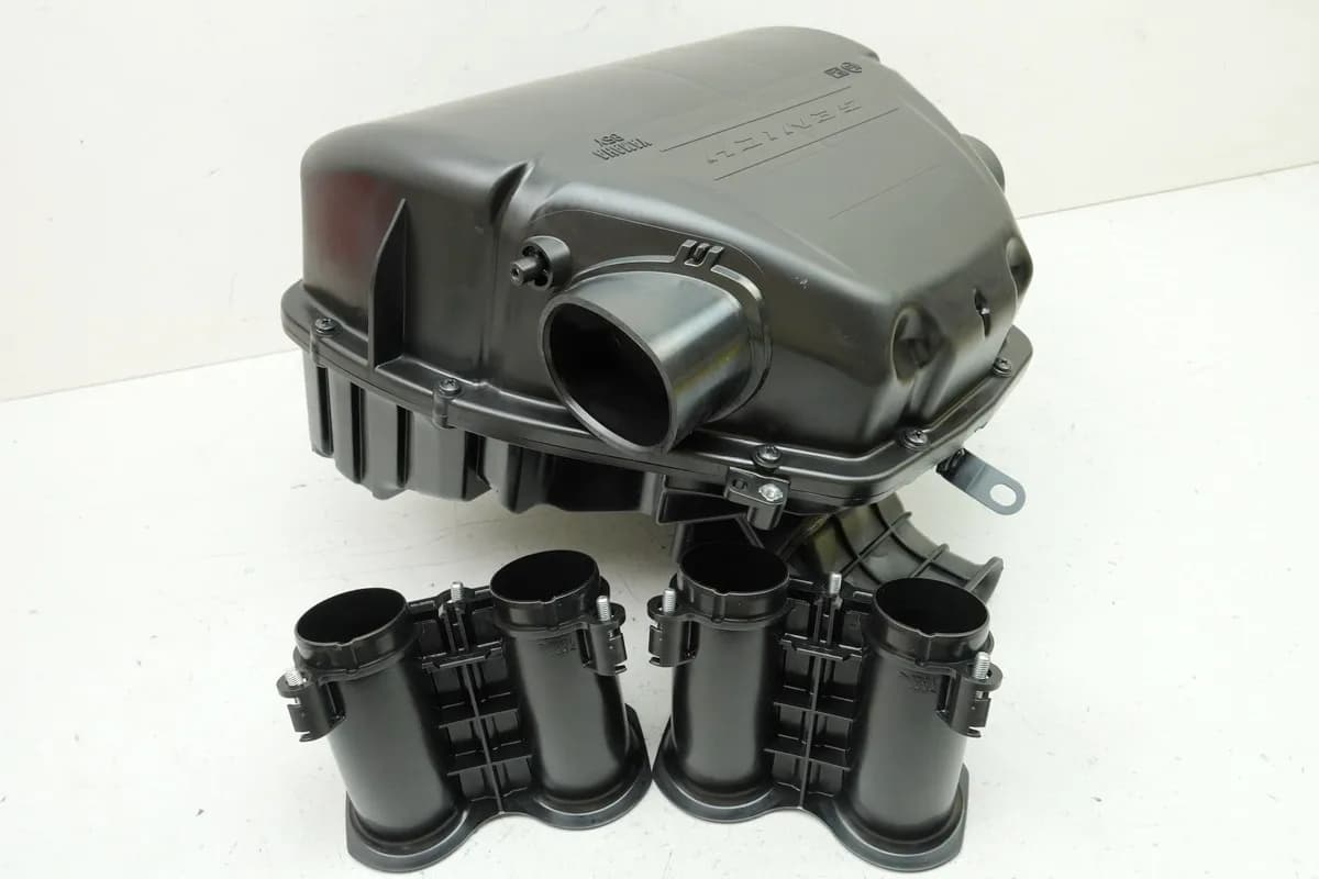 YAMAHA MTN 1000 MT-10 RN78 Airbox Luftfilterkasten Ansaugtrichter Filter 4550 km