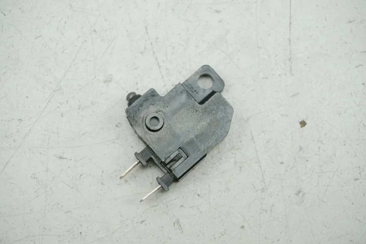 HONDA CB 650 FA RC75 Bremslichtschalter vorn