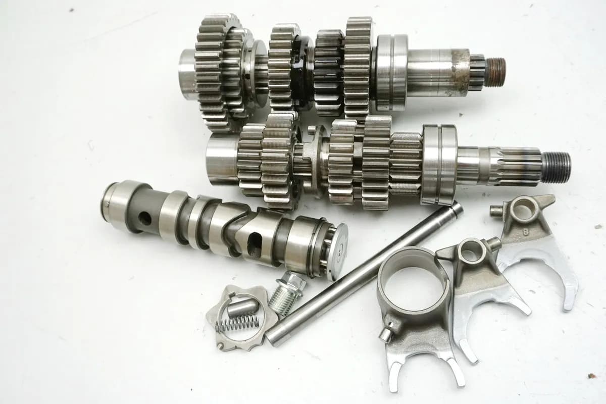 KAWASAKI ZR7 ZR750F Getriebe Getriebewelle Schaltwalze Schaltklauen