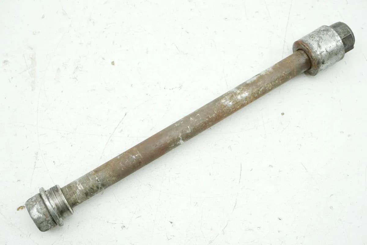 YAMAHA SR 125 10F Steckachse hinten Achse Distanzhülse