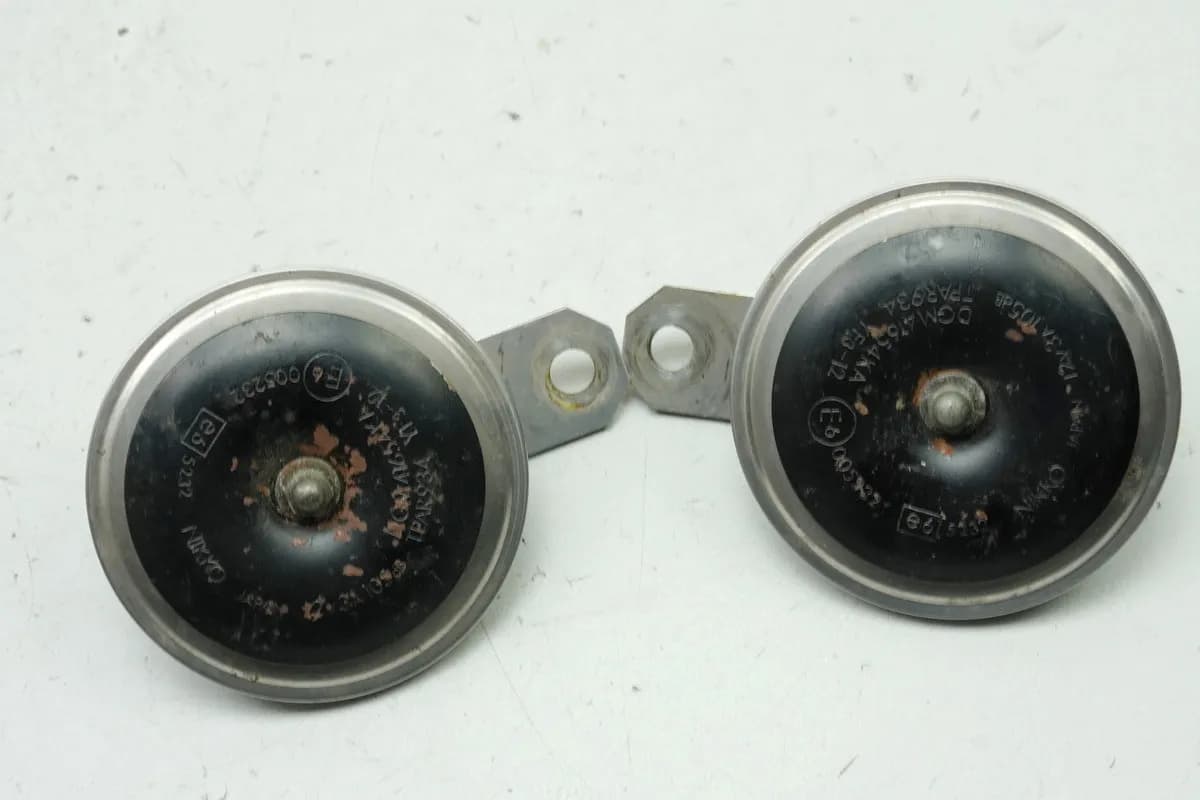 SUZUKI GSX 750 AE INAZUMA Hupe Horn Signalhorn Hupen Paar