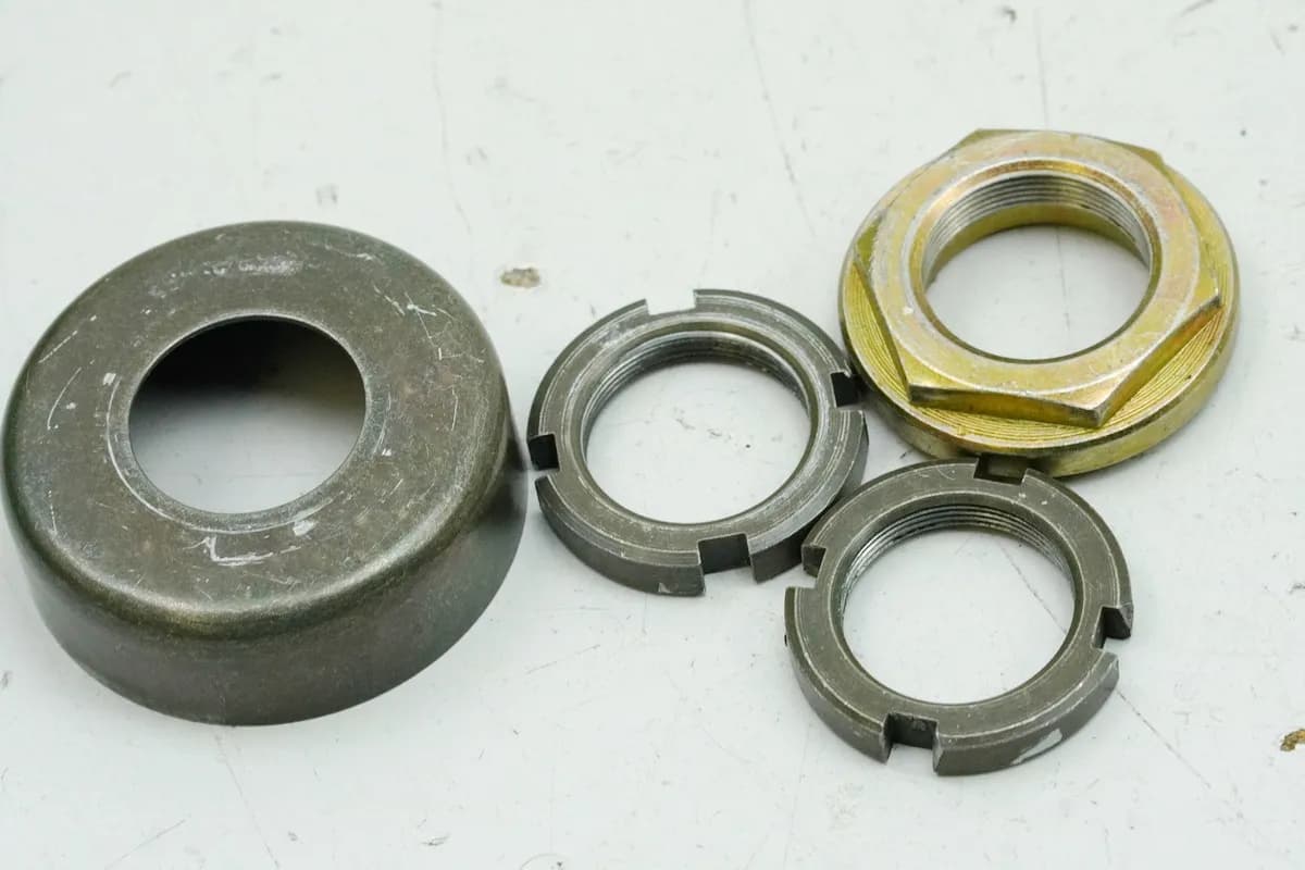 CPI Aragon 50 JR 45 Mutter Sicherung Lenkkopf Gabelbrücke Schraube