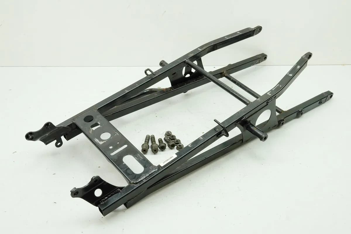 HONDA CBR 1100 XX SC35 Heckrahmen Rahmenheck Hilfsrahmen Schrauben 50240-MAT-D00