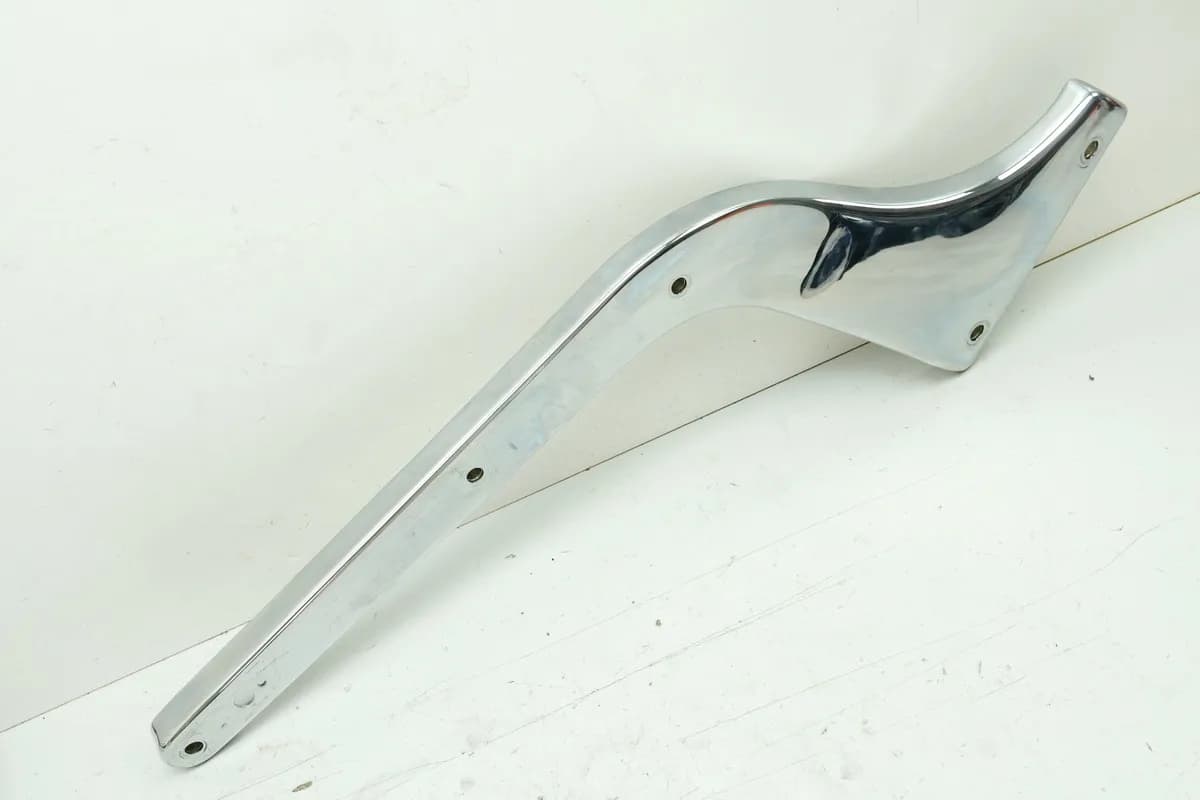 KAWASAKI VN 800 VN800A B CLASSIC Halterung Kotflügel rechts Strebe Halter Träger