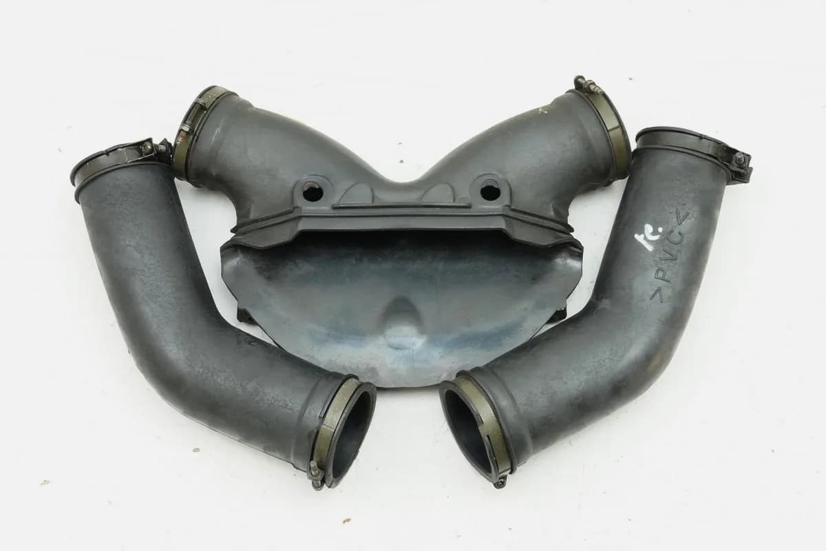 YAMAHA YZF 600 4TV THUNDERCAT LUFTKANAL LUFTSCHACHT LUFTSCHLAUCH RAM AIR