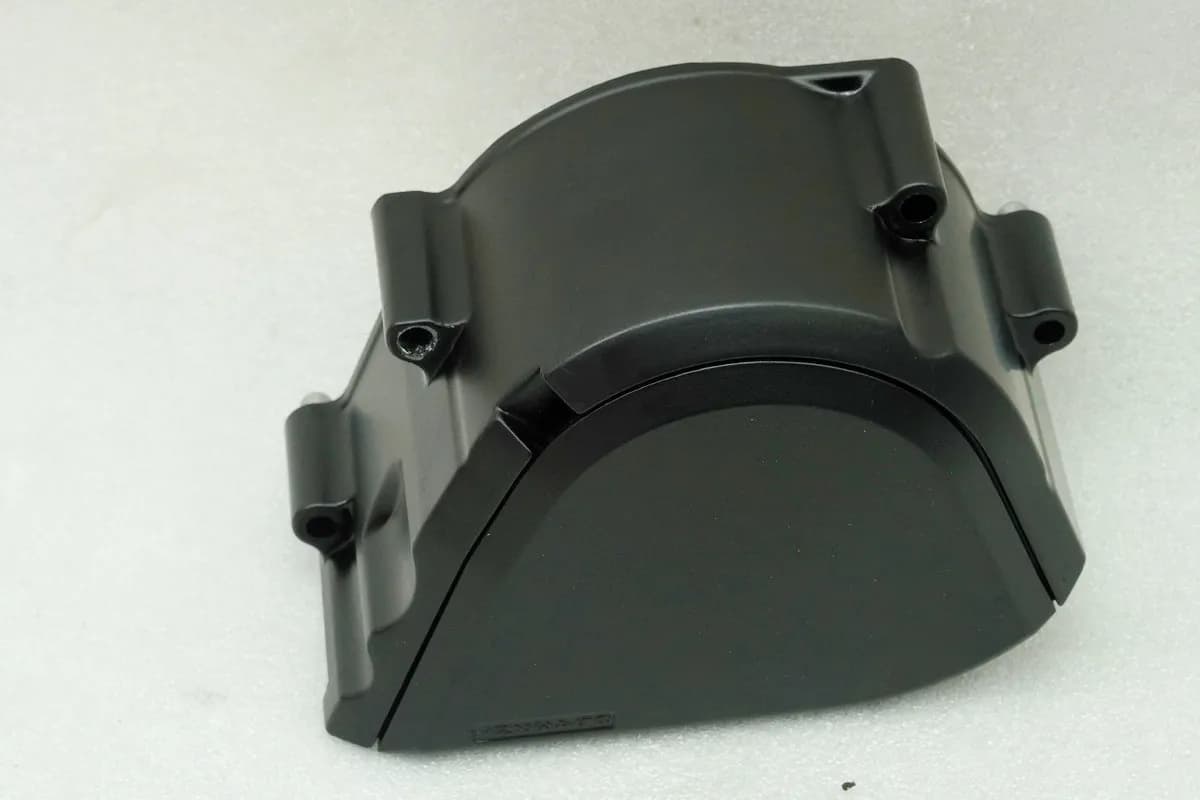KAWASAKI Z 750 ZR750J Ritzelabdeckung Cover Motor Motordeckel Getriebe 04-06