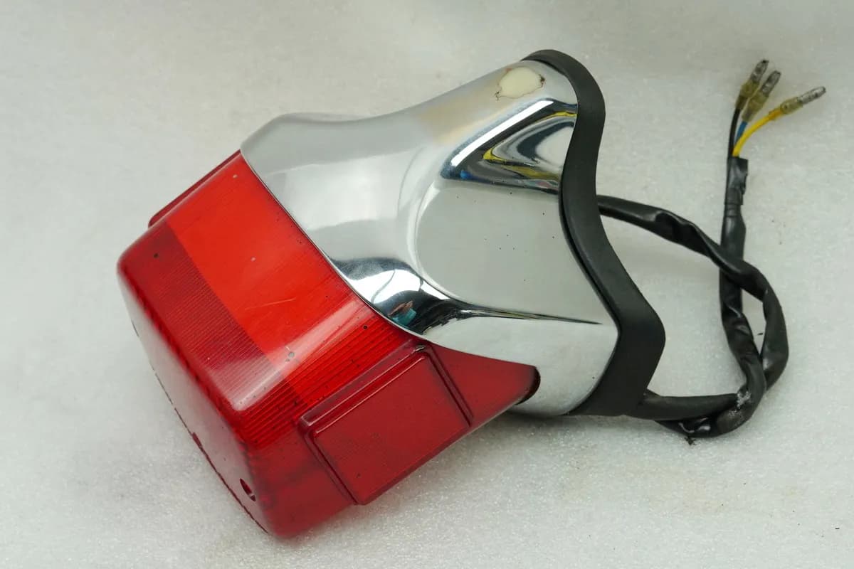 YAMAHA XV 535 VIRAGO 2YL Rücklicht original Lampe Rücklichtglas Tail Light rear