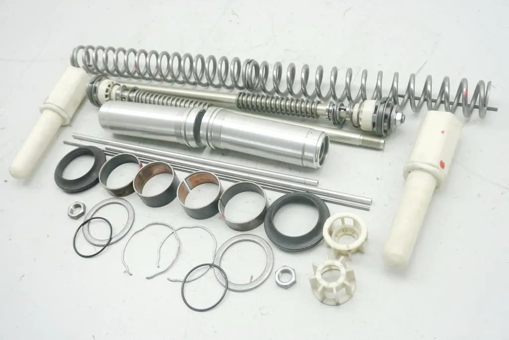 KAWASAKI ZX-6R ZX600R Gabel Innenteile Dämpfer Feder Kartusche Einsteller