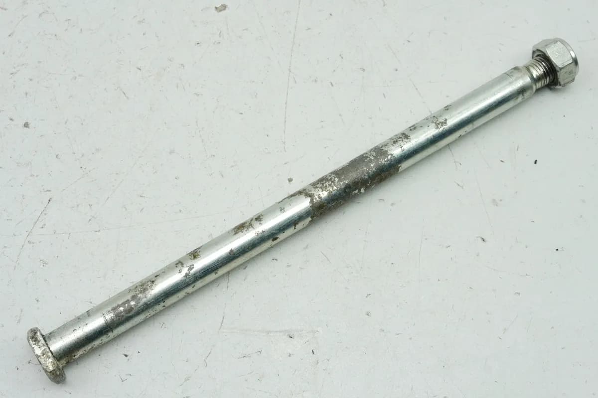 YAMAHA XJ 600 S 4BRA DIVERSION Schwingachse Achse Schwinge