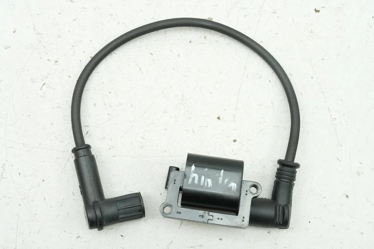 DUCATI MONSTER 696 ABS M5 Zündspule hinten Zündkerzenstecker Zündkabel NUR1626km