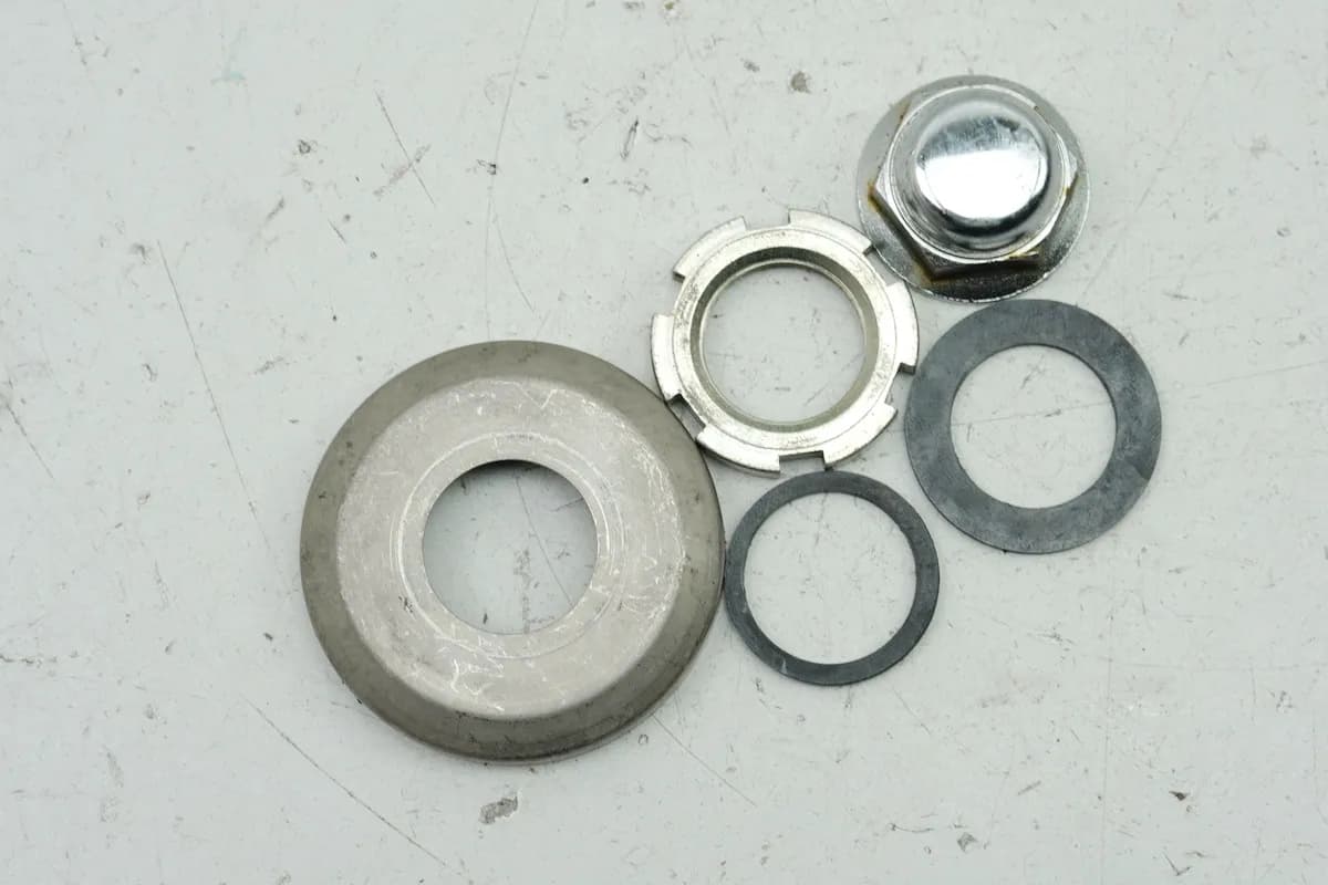 YAMAHA XJ 600 S 4BRA DIVERSION Mutter Schraube Sicherung Lenkkopf Gabelbrücke