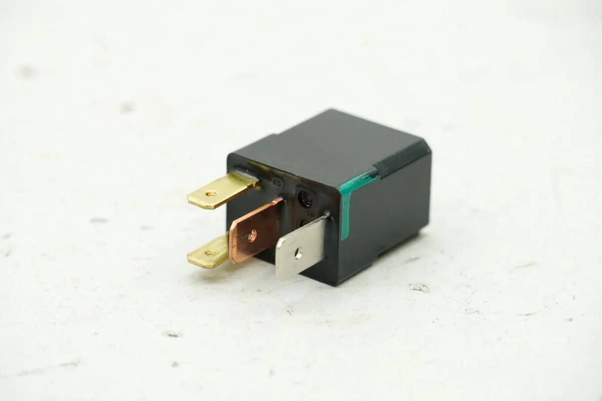 DUCATI MONSTER 696 ABS M5 Relais Nais NUR 1626 km