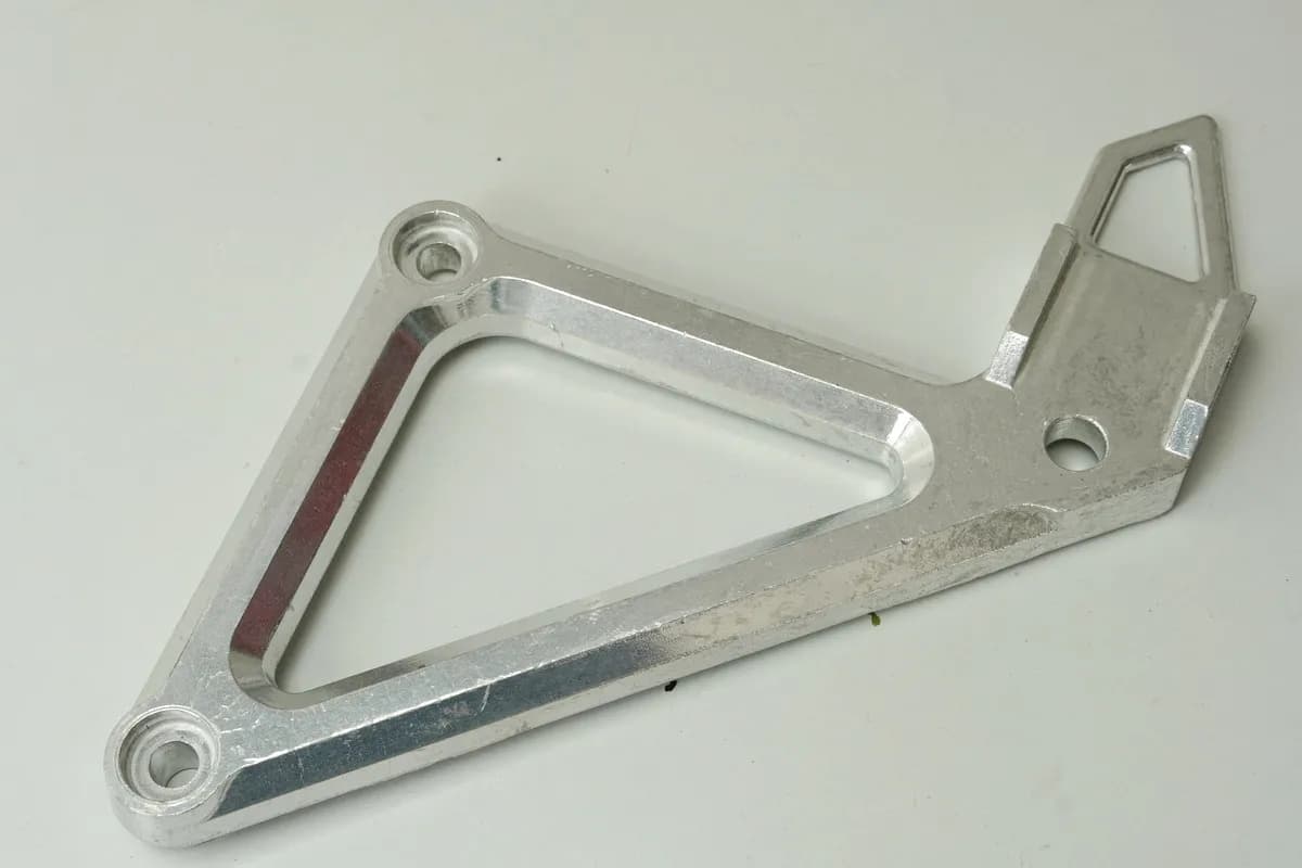 Vespa Gilera Fußrastenhalter links Halter Fußraste Fußrastenträger Halteplatte