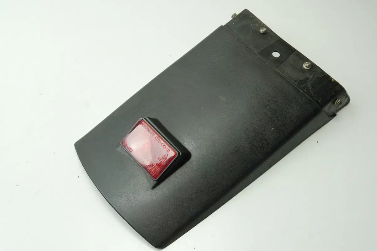 YAMAHA YZF 600 4TV THUNDERCAT XJR Kotflügel hinten Radlauf Fender Spritzschutz