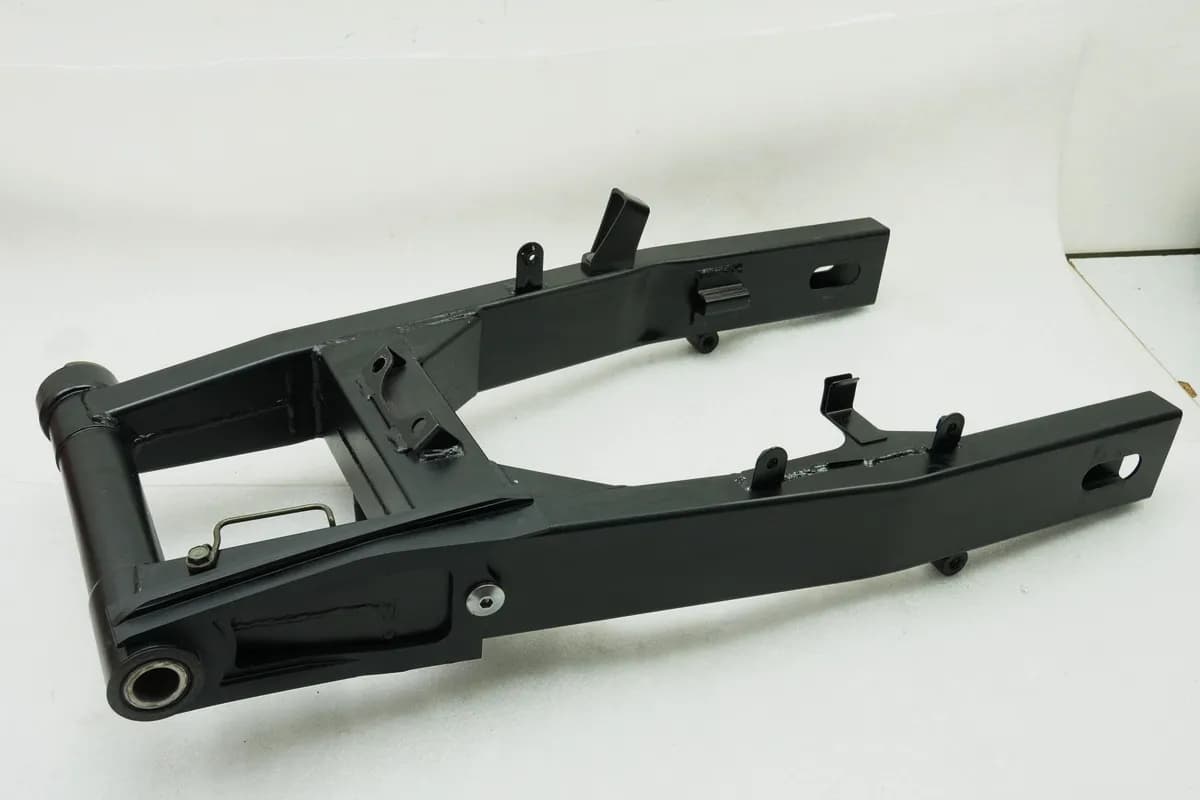 KAWASAKI Z 750 ZR750J Schwinge Hinterradschwinge Swingarm (für Felge) 04-06