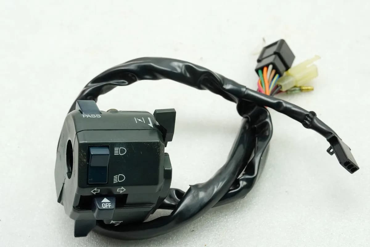 Kawasaki EL 252 EL 250 B Eliminator Lenkerschalter links Schalter Chokehebel