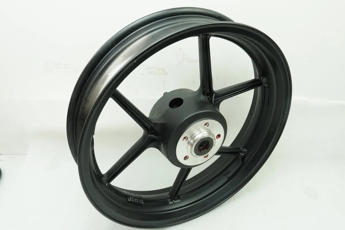 KAWASAKI Z 750 ZR750J Felge vorn Vorderrad Wheel unfallfrei J17 x MT 3.50 04-06