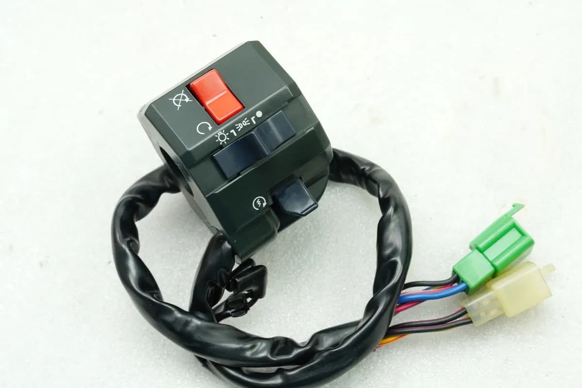 Kawasaki EL 252 EL 250 B Eliminator Lenkerschalter rechts Schalter Not Aus Kill