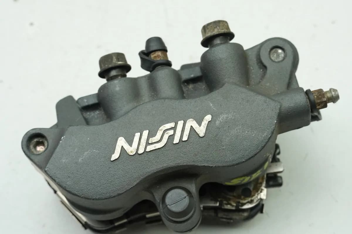 HONDA VFR 800 RC46 Bremssattel rechts Bremszange zerlegt gereinigt