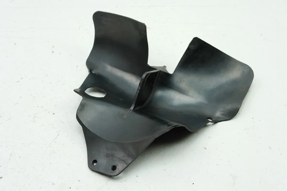 YAMAHA FZS 600 RJ02 FAZER Abdeckung Motor Luftführung Gummi Dämpfer Cover Blende