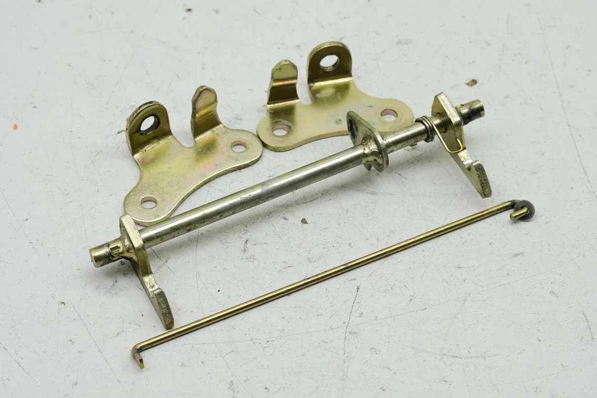 YAMAHA XV 535 VIRAGO Verriegelung Soziussitz Halter Verschluß Öffner Mechanismus