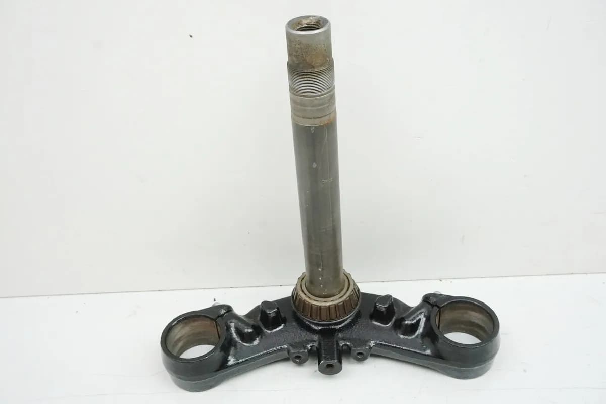 KAWASAKI GPZ 1100 ZXT10E Gabelbrücke unten Gabel Fork