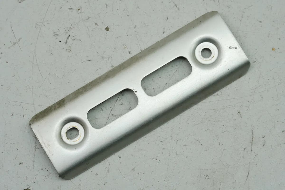 YAMAHA FZS 600 RJ02 FAZER Abdeckung Kühler links Cover Blende Verkleidung Deckel