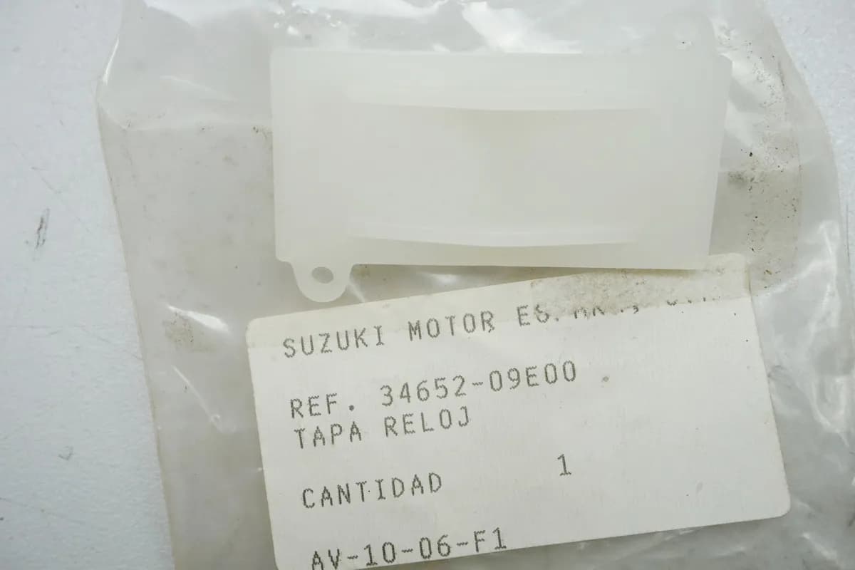 Suzuki Deckel Abdeckung Cover Tacho Cockpit original 34652-09E00 - NEU