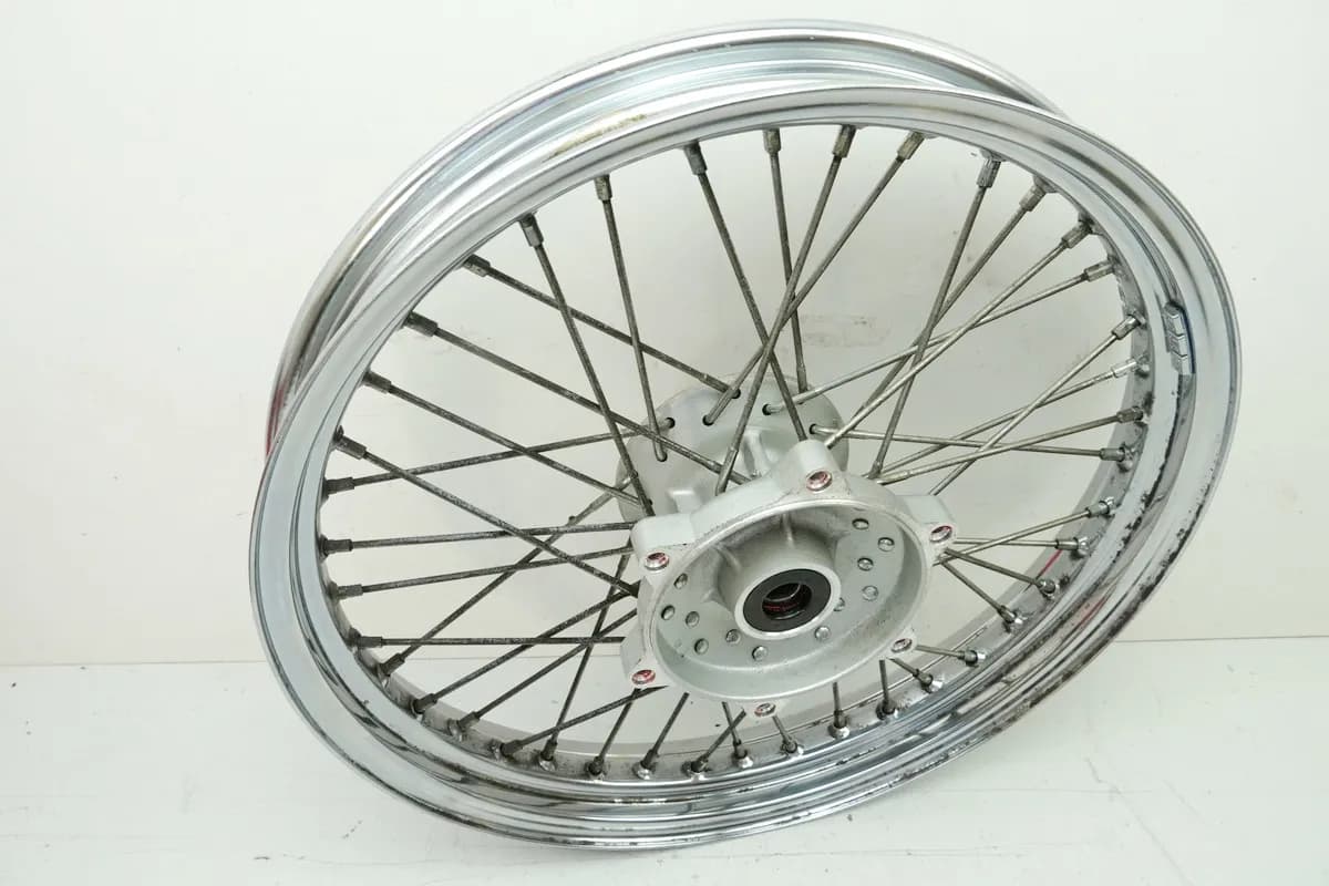 Kawasaki EL 252 EL 250B Eliminator Felge vorn Vorderrad unfallfrei Nabe J17x2.15