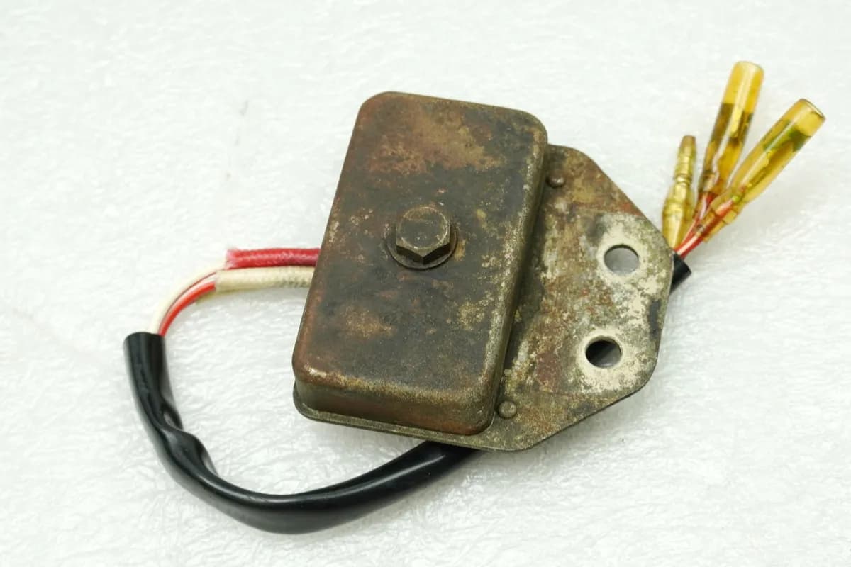 YAMAHA RD 250 1A2 Widerstand original Regler 1A0-85370-10