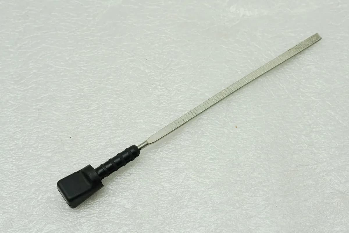 YAMAHA RD 250 1A2 Peilstab Öltank Ölmeßstab Ölbehälter (für Motor)