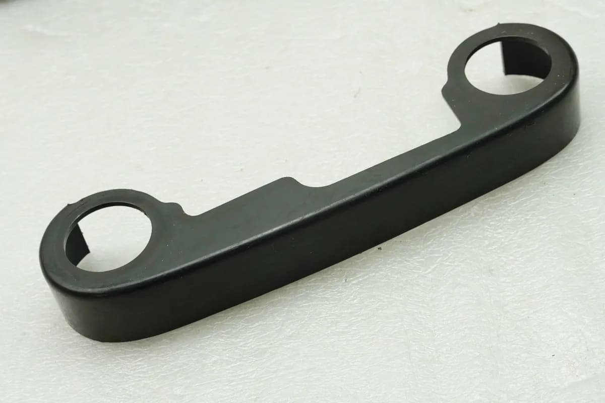 YAMAHA RD 250 1A2 Abdeckung Gabelbrücke unten Cover Blende Verkleidung Deckel