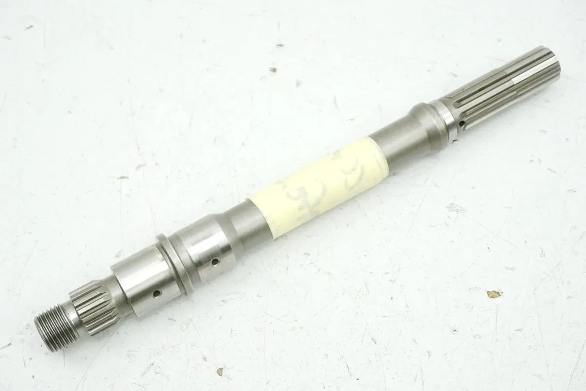 KAWASAKI GPZ 1100 ZXT10E Antriebswelle Lichtmaschine Anlasserfreilauf Antrieb