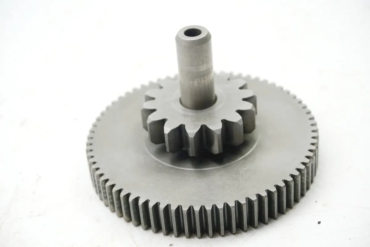 YAMAHA XSR 900 RN43 Zahnrad Anlasser Zwischenrad Reduktion