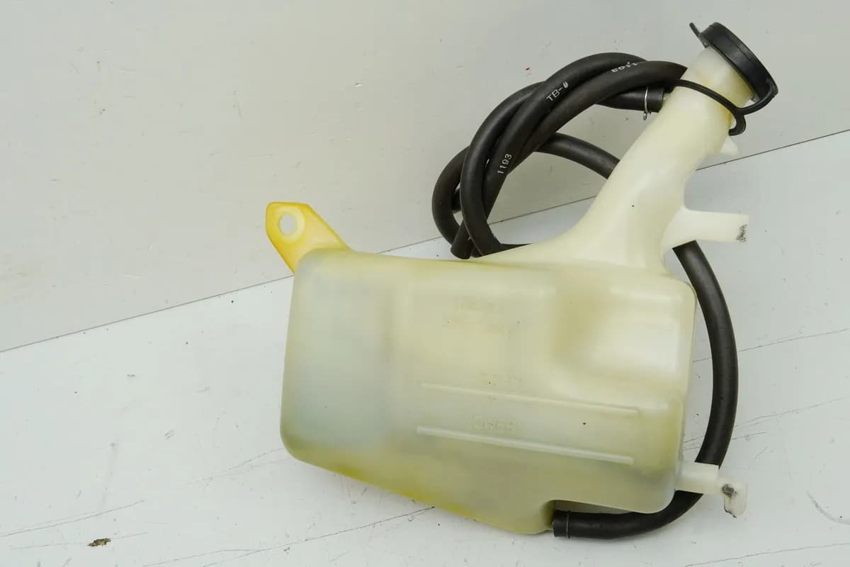 Honda CBR 900 SC28 Kühlmittelbehälter Ausgleichsbehälter Kühler Kühlmittel 92-95