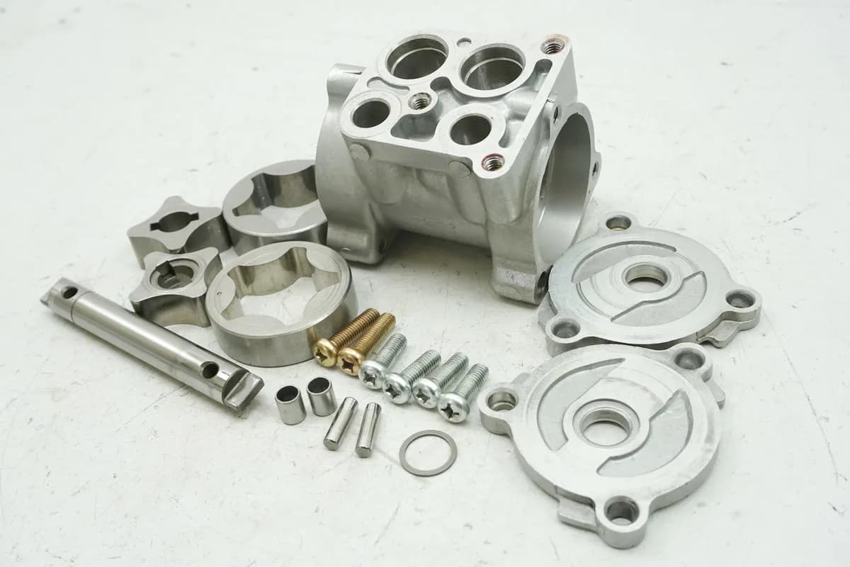 KAWASAKI GPZ 1100 ZXT10E Ölpumpe Oil Pump