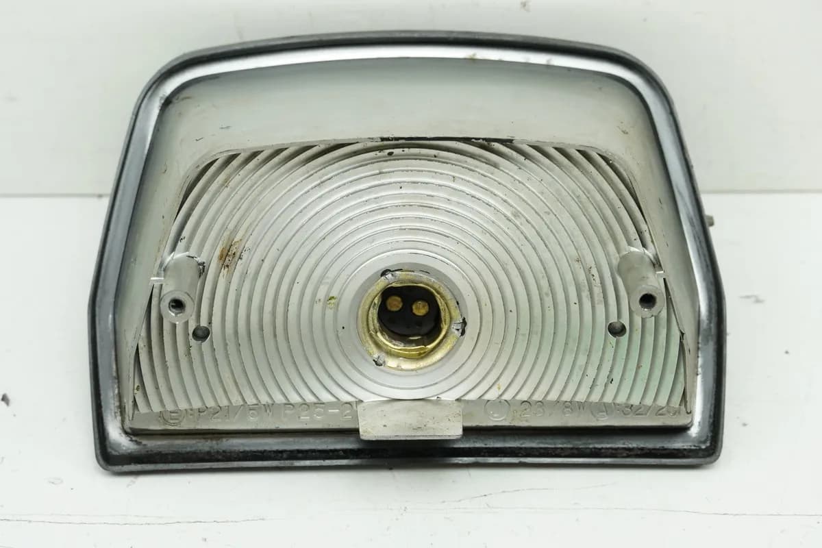 HONDA XL 600 PD06 TRANSALP Rücklicht Gehäuse Fassung Rückleuchte Schlusslicht