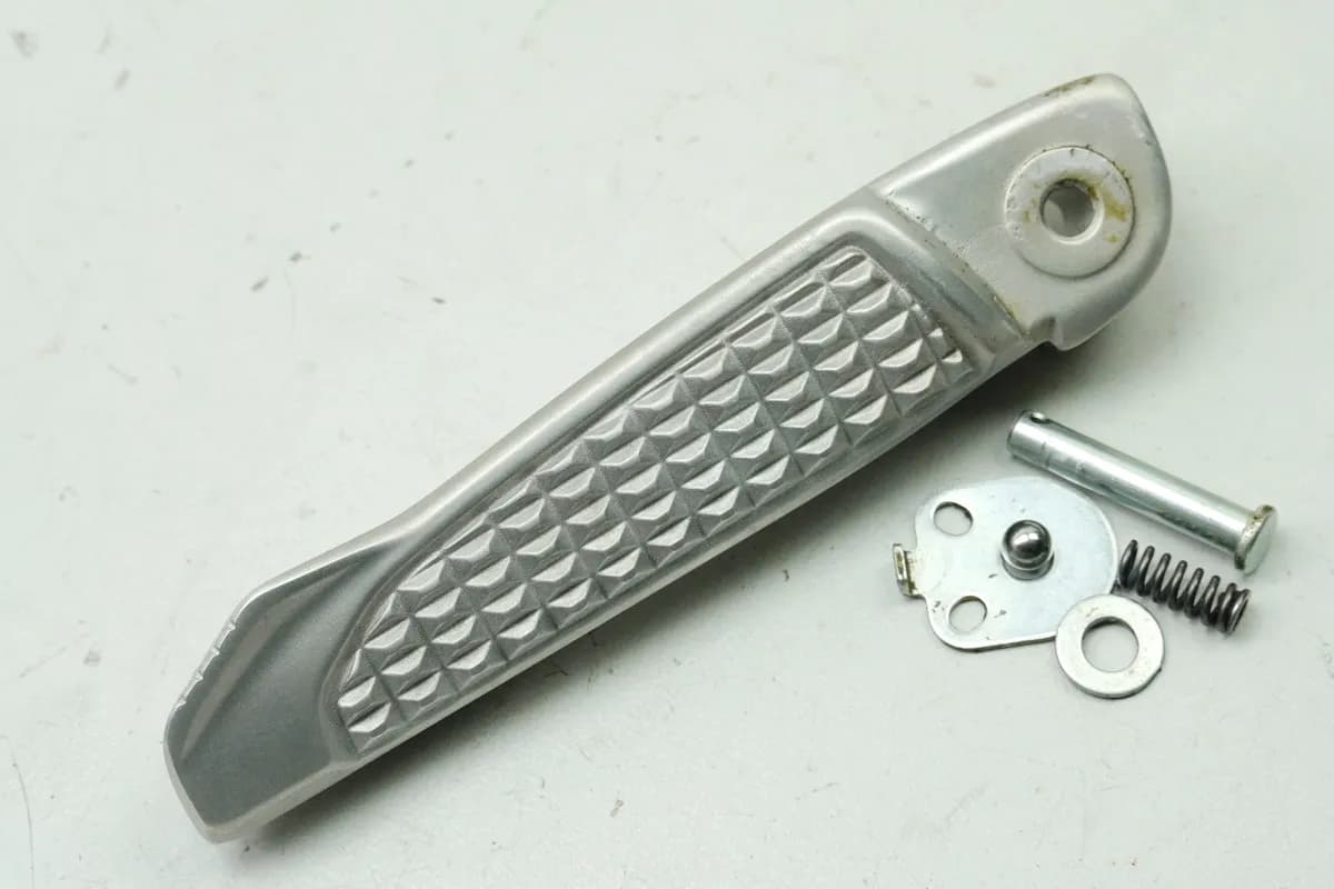 Honda NSS 125 AD JF69 Forza Fußraste Sozius links hinten original