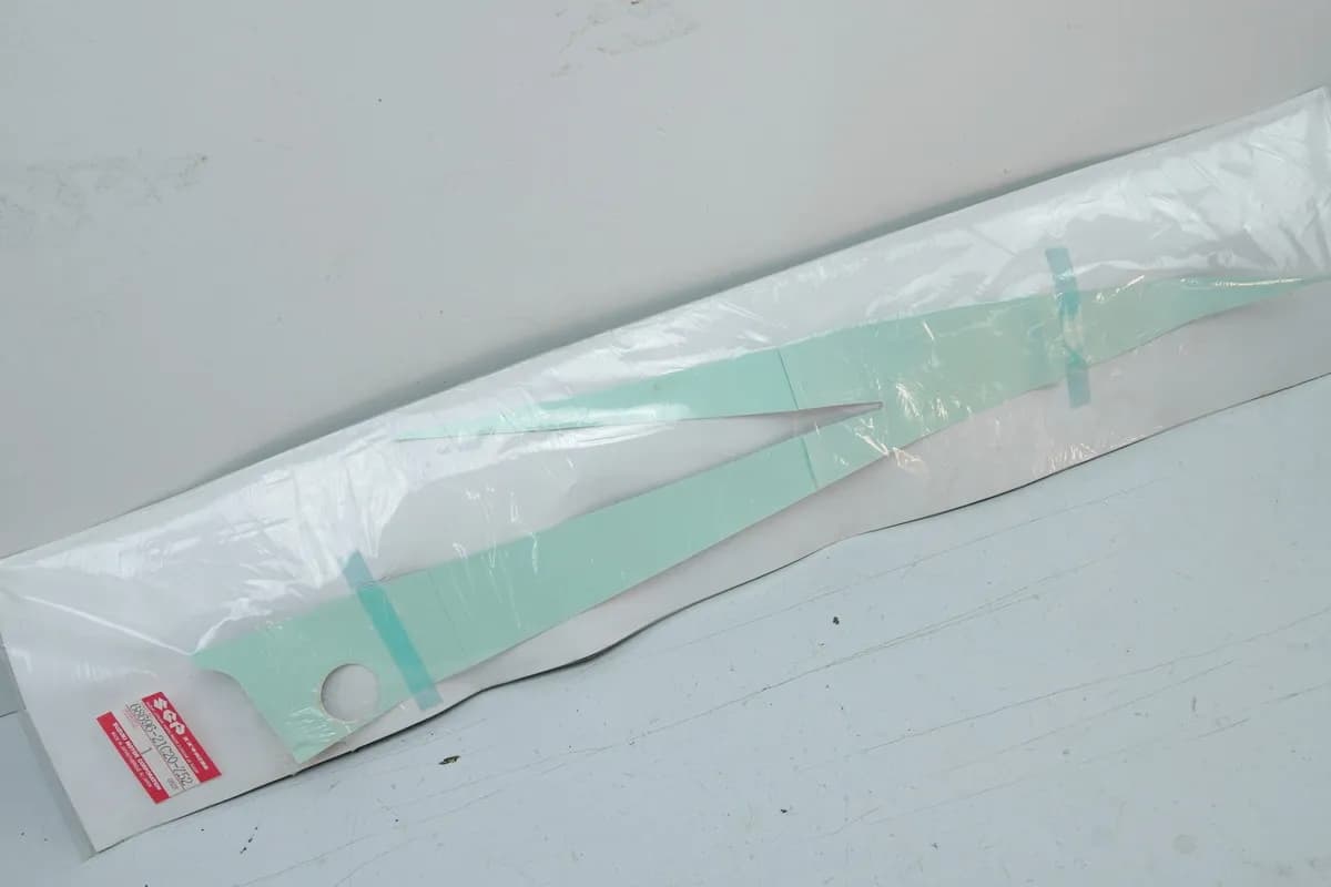 Suzuki Emblem Aufkleber original 68696-21C20-Z52 GSX-F 600 - NEU