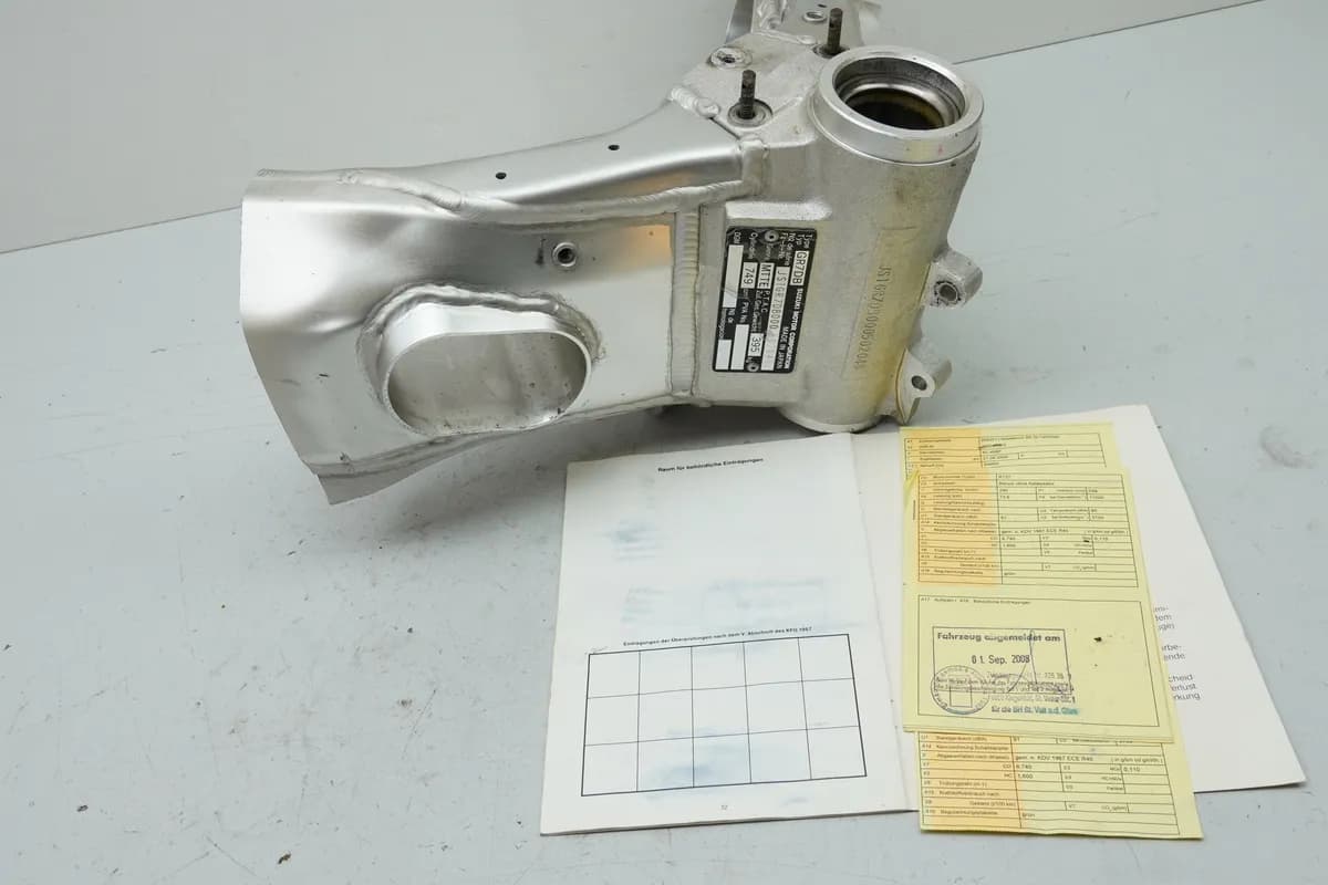 SUZUKI GSX-R 750 SRAD Rahmen & Brief Rahmenkopf Dokumente österreich.Typenschein