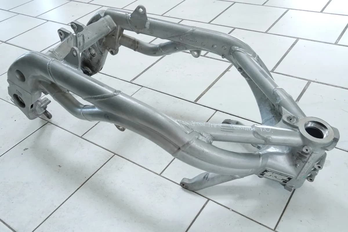 TRIUMPH SPEED TRIPLE 955 i 595 N Rahmen & Brief Dokumente Vermessungsprotokoll