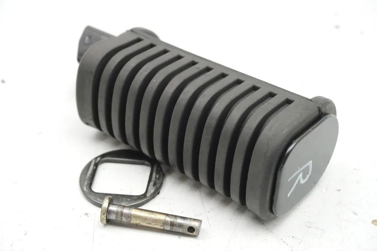 DAELIM VL 125 FI DAYSTAR BA1 Fußraste Sozius Rechts Footrest