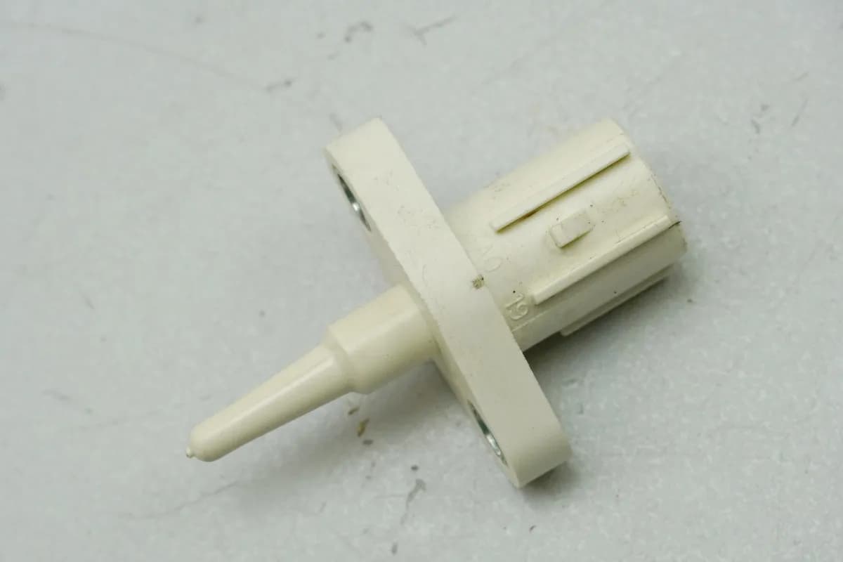 Royal Enfield Himalayan Temperaturfühler Sensor Airbox 18173 km