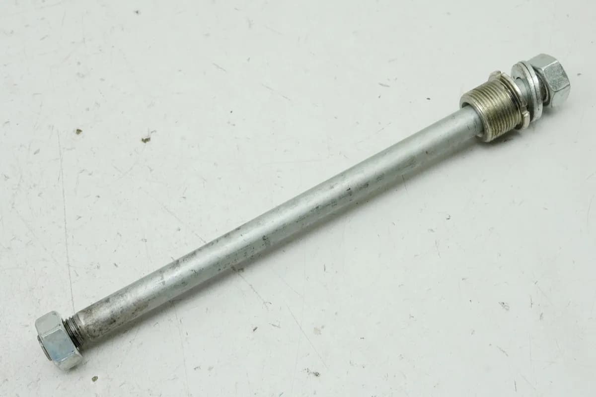 APRILIA RS 125 RS4 ZD4TW Schwingachse Achse Schwinge (für Rahmen)