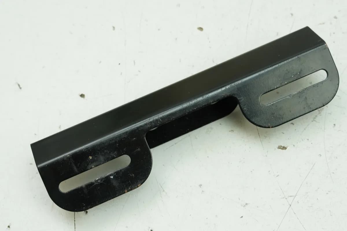 SUZUKI VZR 1800 INTRUDER M1800 Halterung Kennzeichen Halter Halteplatte