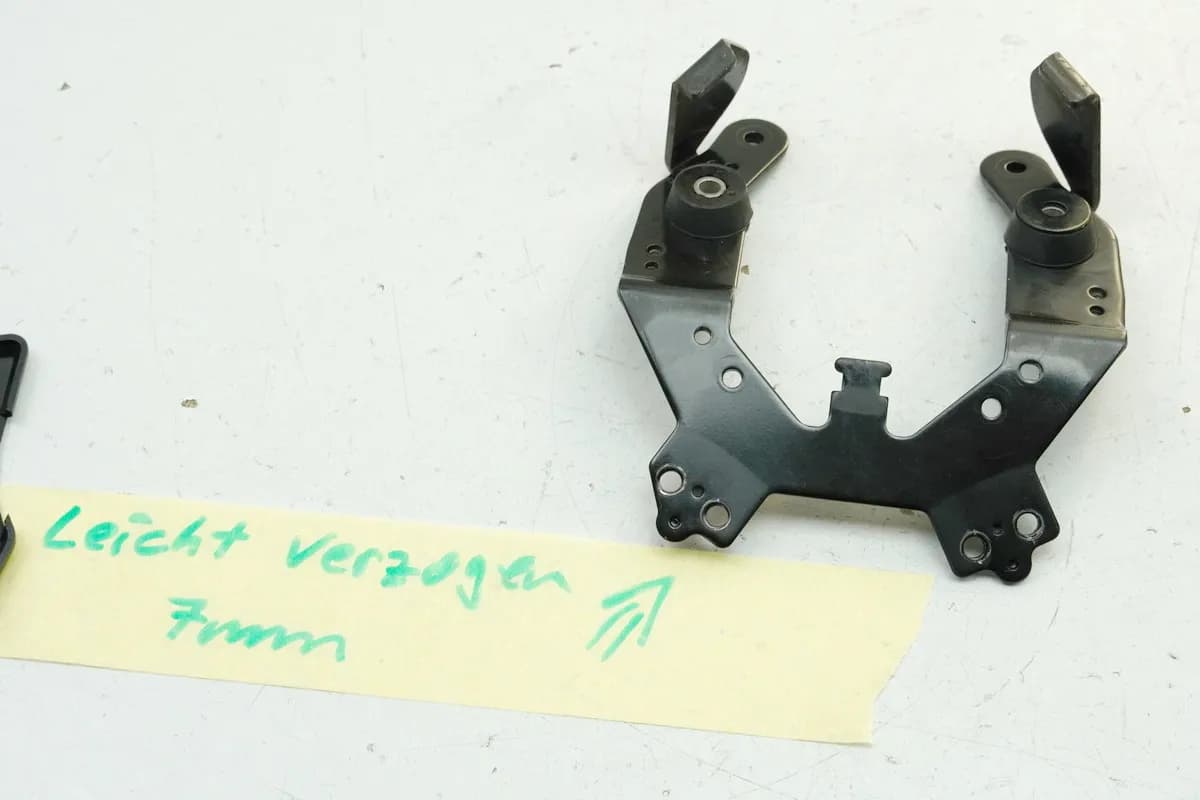 SUZUKI GSF 400 GK75B Bandit Tachohalter Halter Cockpit Halteplatte Träger DZM