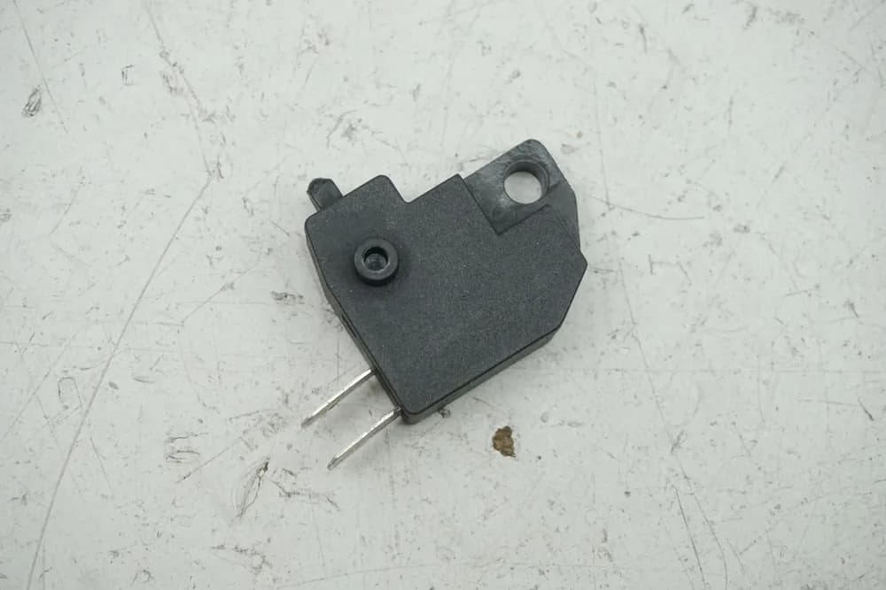 SUZUKI GSX 650 F WVCJ ABS Bremslichtschalter vorn