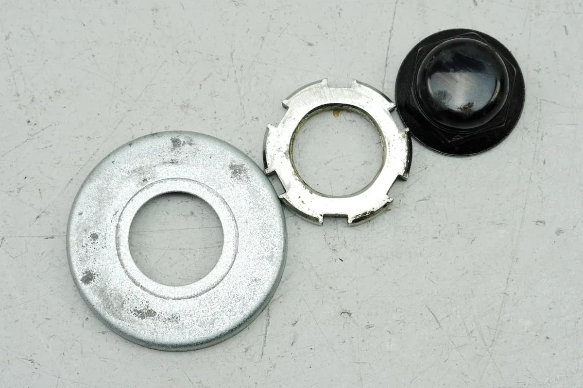 YAMAHA TDR 125 3XE Belgarda Mutter Sicherung Lenkkopf Mutter Gabelbrücke