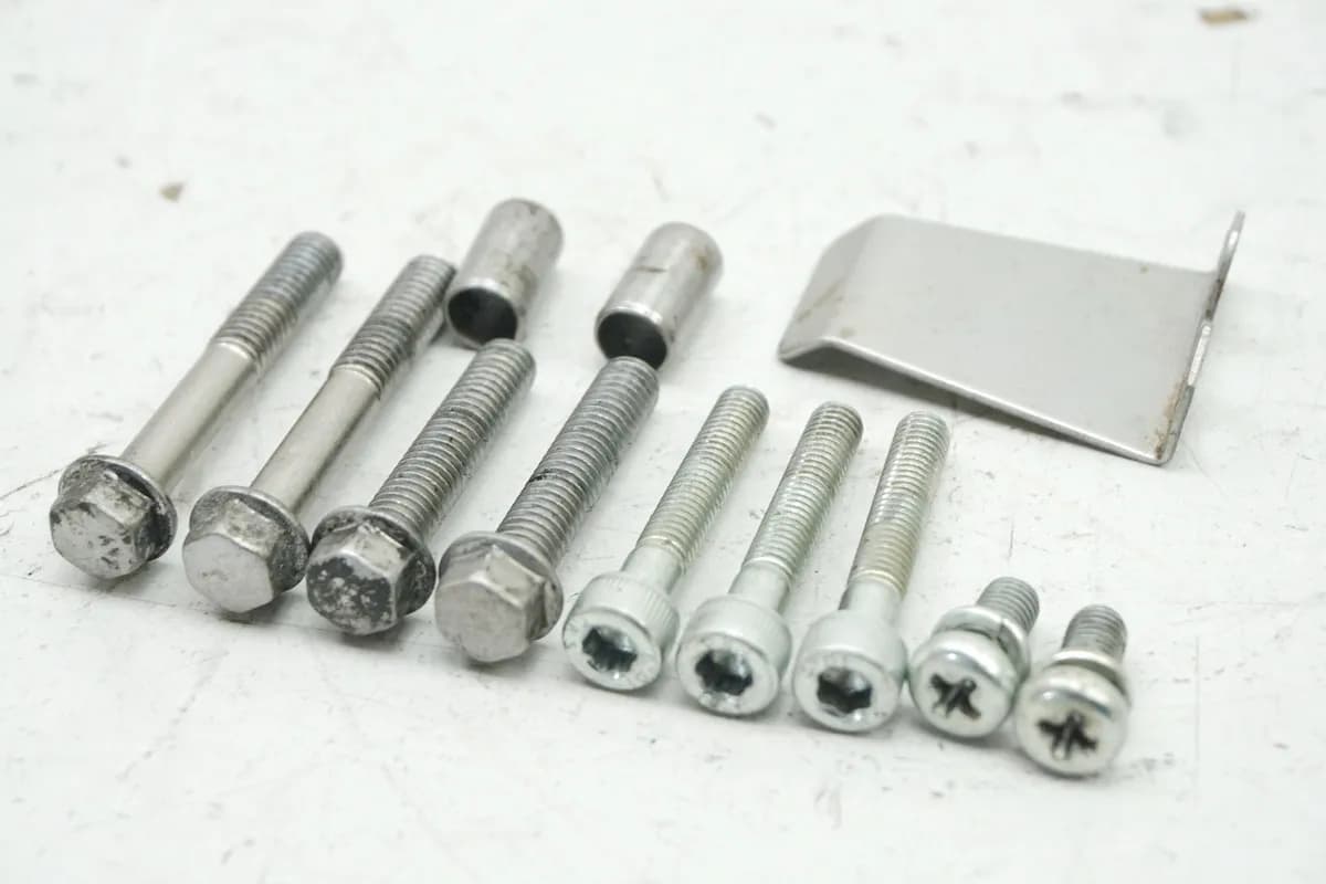 KAWASAKI ZR7 ZR750F Schrauben Limadeckel Stator Motordeckel