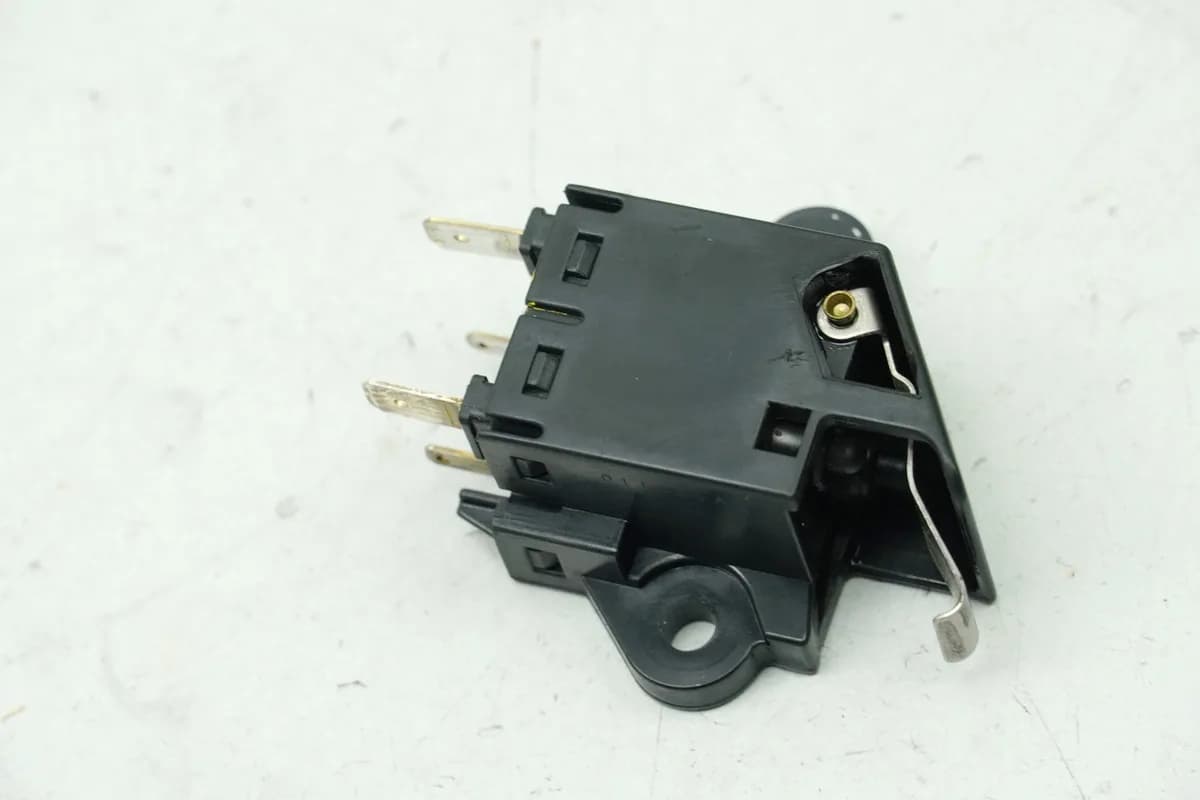 Honda NSS 125 AD JF69 Forza Bremslichtschalter links vorn (Bremszylinder Pumpe)